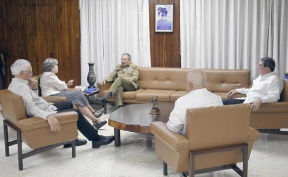 Recibió Raúl a Secretaria Ejecutiva de la CEPAL Recibió Raúl a Secretaria Ejecutiva de la CEPAL
