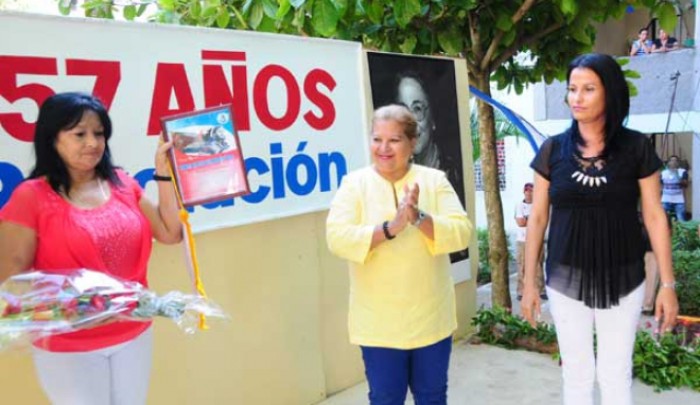 En el acto fueron reconocidas varias mujeres destacadas en el trabajo de la organización femenina. Foto: Angel Chimeno En el acto fueron reconocidas varias mujeres destacadas en el trabajo de la organización femenina. Foto: Angel Chimeno