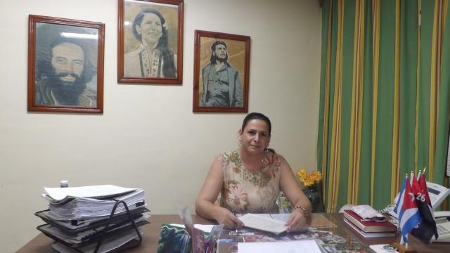 Marbelis Mir Corrales, primera secretaria del Comité Municipal del Partido Comunista de Cuba en Amancio. Foto: Niria Isabel Cardoso Estrada Marbelis Mir Corrales, primera secretaria del Comité Municipal del Partido Comunista de Cuba en Amancio. Foto: Niria Isabel Cardoso Estrada