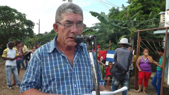 Luis Lino Varona Brizuela, delegado de la circunscripción 30 del reparto 8 Palmas. Foto: Niria Isabel Cardoso Estrada. Luis Lino Varona Brizuela, delegado de la circunscripción 30 del reparto 8 Palmas. Foto: Niria Isabel Cardoso Estrada.