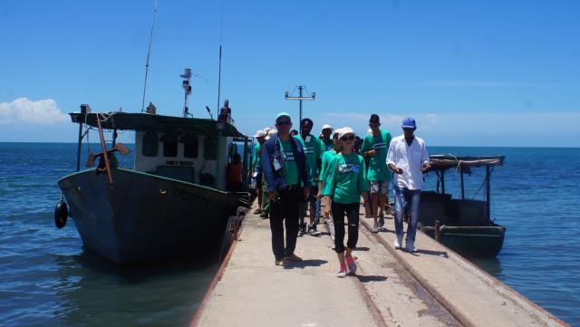 Campamento juvenil de verano visita unidad empresarial de base Pesca Guayabal. Foto: Bárbara Borrás Aguilar Campamento juvenil de verano visita unidad empresarial de base Pesca Guayabal. Foto: Bárbara Borrás Aguilar