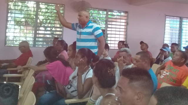Trabajadores del deporte en Amancio, también son constituyentes. Foto: Niria Isabel Cardoso Estrada.