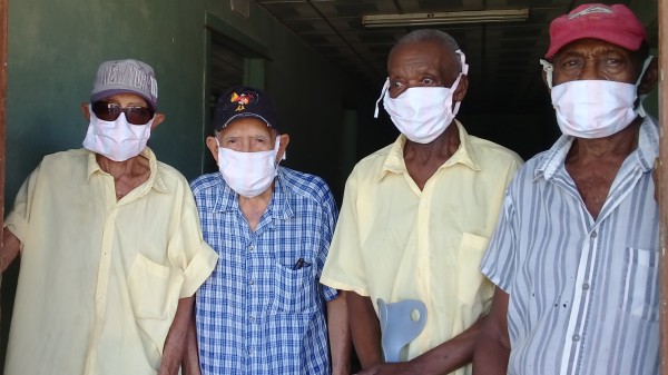 A buen recaudo nuestros ancianos. Foto: Niria Isabel Cardoso Estrada