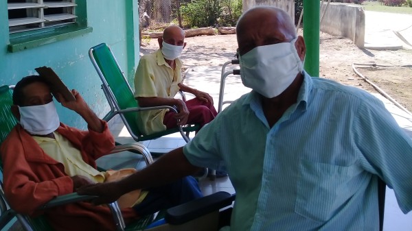 A buen recaudo nuestros ancianos. Foto: Niria Isabel Cardoso Estrada