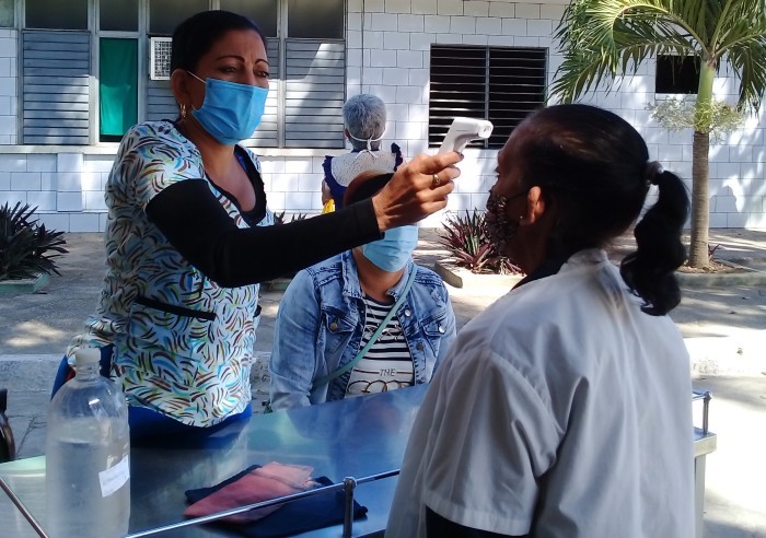 Amancio alerta ante casos positivos a la Covid-19. Foto: Niria Isabel Cardoso Estrada