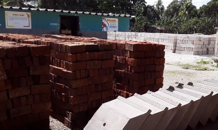 Base de producción de materiales de la construcción en Amancio. Foto: Ana Iris Figueredo Torres