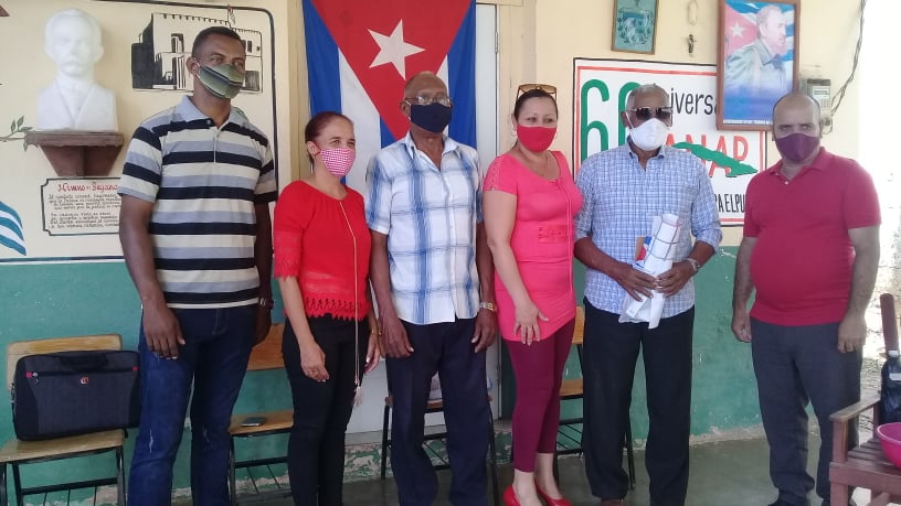 Reconocen en Amancio a fundadores del PCC. Foto: Danay Naranjo Viñales