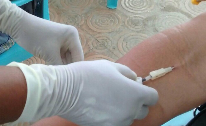 Amancio inició jornada de homenaje a los donantes de sangre. Foto: Niria Isabel Cardoso Estrada